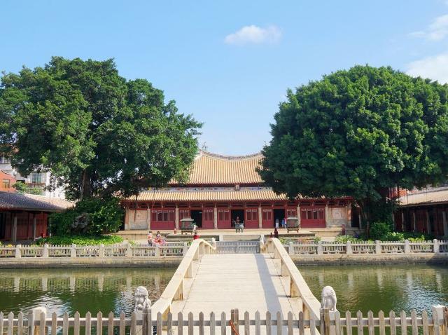 泉州府文庙,是全国重点文物保护单位,是泉州市主要文化古迹之一