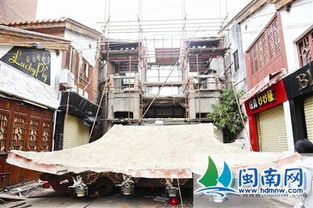 泉州府文庙22吨泮宫牌楼屋顶整体卸下修缮